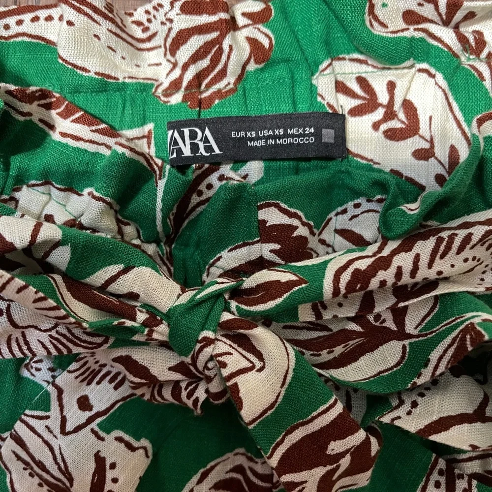 Zara Green, Brown Cream Leaf Print Paper Bag Shorts X-Small Excellent Condition